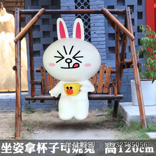 酒店玻璃钢可妮兔雕塑