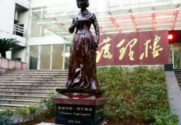 企业南丁格尔人物铜雕