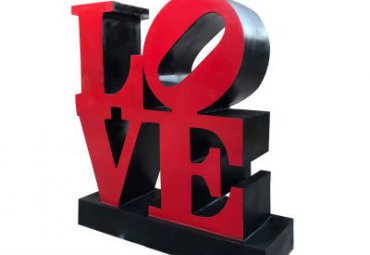 小区不锈钢love雕塑
