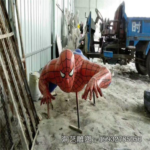 小区玻璃钢蜘蛛侠雕塑 小区玻璃钢蜘蛛侠雕塑