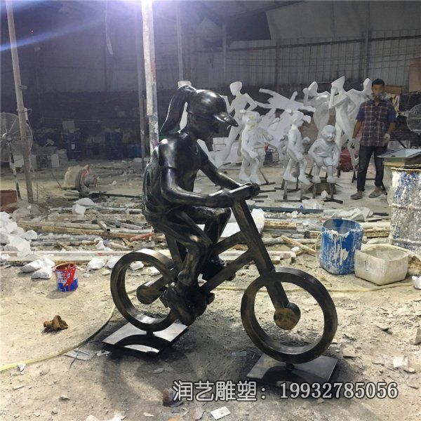 企业玻璃钢骑车人物雕塑 企业玻璃钢骑车人物雕塑