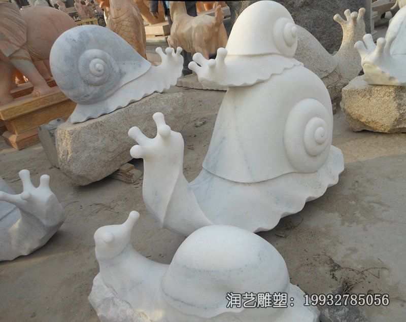 学校蜗牛动物石雕 学校蜗牛动物石雕