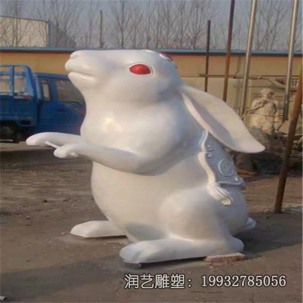 游乐场玻璃钢兔子雕塑 游乐场玻璃钢兔子雕塑