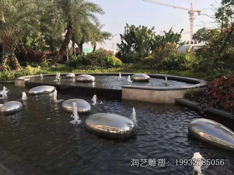 广场不锈钢景观石雕塑 广场不锈钢景观石雕塑