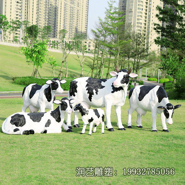 商场玻璃钢奶牛雕塑