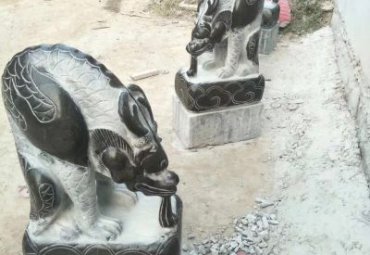 医院吸水兽石雕