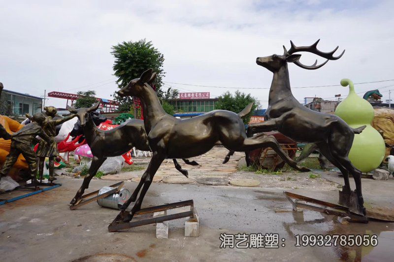 景区小鹿动物铜雕 景区小鹿动物铜雕