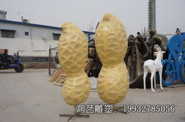 草坪玻璃钢蔬菜雕塑 草坪玻璃钢蔬菜雕塑