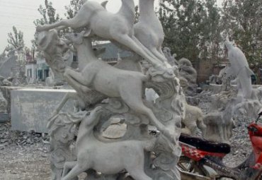 医院鹿动物石雕