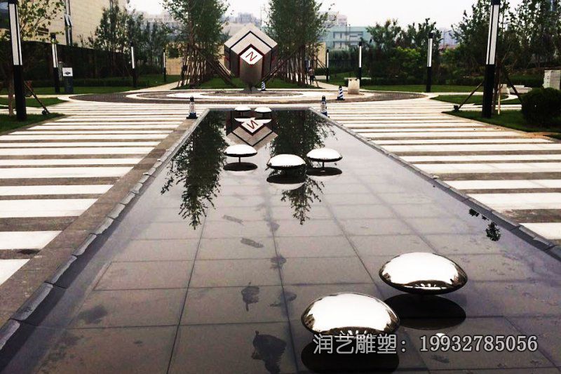 城市街道不锈钢景观石雕塑 城市街道不锈钢景观石雕塑