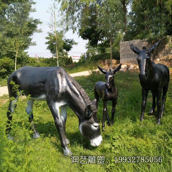 商场玻璃钢驴雕塑 商场玻璃钢驴雕塑