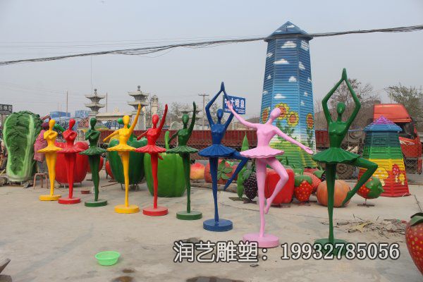 公园玻璃钢跳舞人物雕塑 公园玻璃钢跳舞人物雕塑