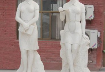 学校学习人物石雕