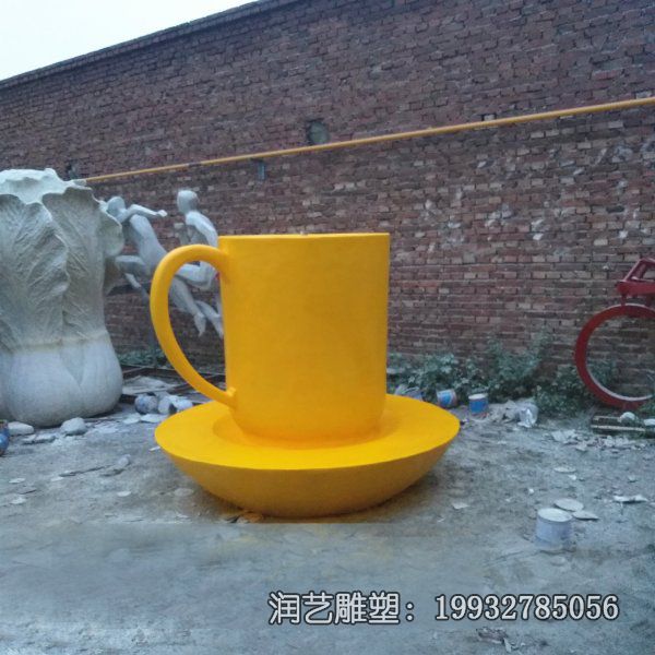 景区玻璃钢杯子景观雕塑 景区玻璃钢杯子景观雕塑