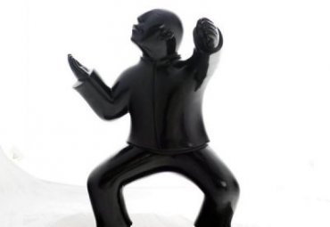 游乐场玻璃钢抽象人物雕塑