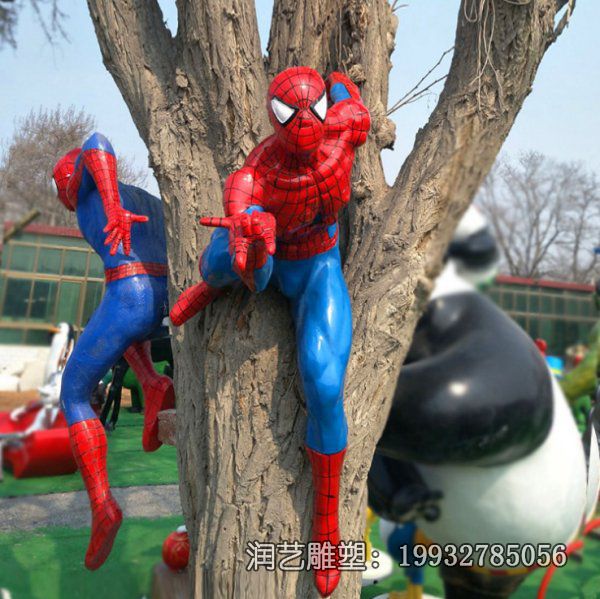草坪玻璃钢蜘蛛侠雕塑 草坪玻璃钢蜘蛛侠雕塑