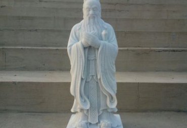 商场孔子石雕