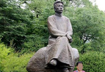 公园鲁迅人物铜雕