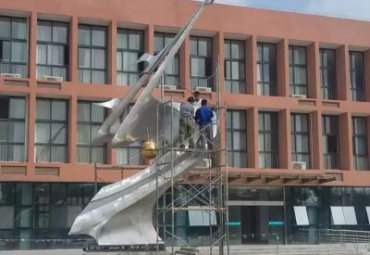 学校不锈钢校园景观雕塑
