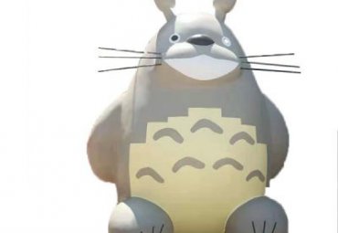 游乐场玻璃钢龙猫雕塑
