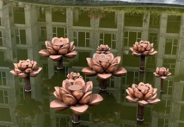 城市不锈钢荷花景观雕塑
