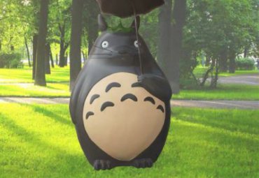 商业街玻璃钢龙猫雕塑