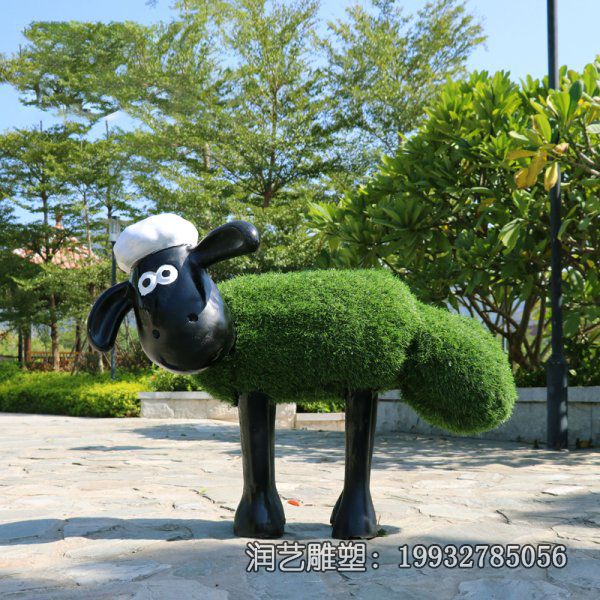 公园玻璃钢小羊肖恩卡通雕塑 公园玻璃钢小羊肖恩卡通雕塑