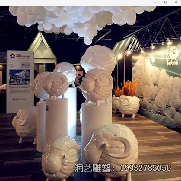 小区玻璃钢羊动物雕塑 小区玻璃钢羊动物雕塑