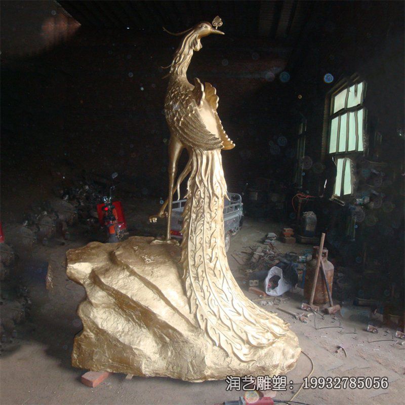 景区孔雀动物铜雕 景区孔雀动物铜雕