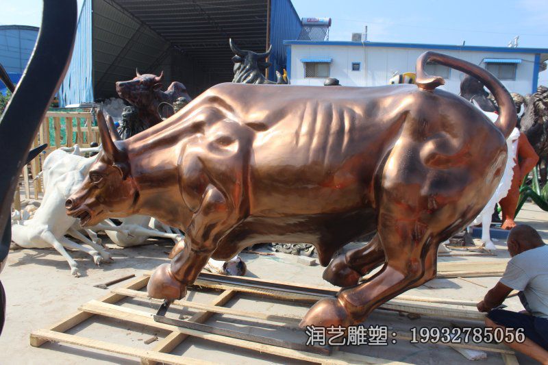 商业街牛动物铜雕 商业街牛动物铜雕