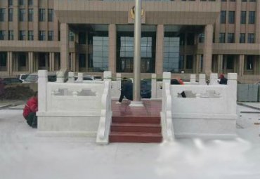 商业街升旗台景观石雕