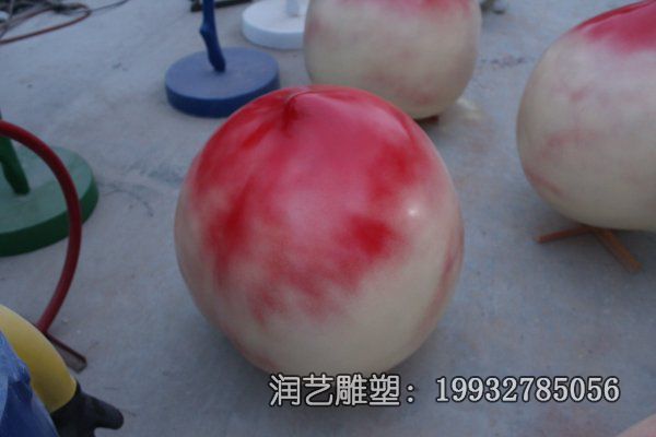 公园玻璃钢桃子景观雕塑 公园玻璃钢桃子景观雕塑