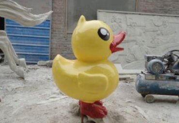 城市玻璃钢小黄鸭卡通雕塑