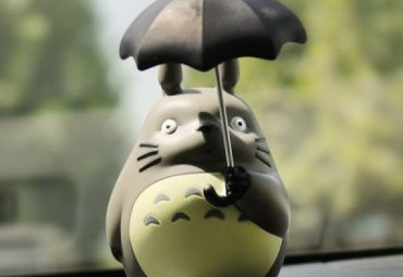 酒店玻璃钢龙猫雕塑