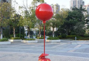商业街玻璃钢气球雕塑