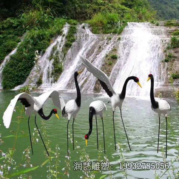 公园玻璃钢仙鹤动物雕塑 公园玻璃钢仙鹤动物雕塑