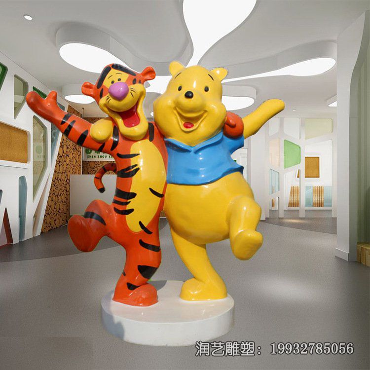游乐场玻璃钢小熊维尼雕塑 游乐场玻璃钢小熊维尼雕塑