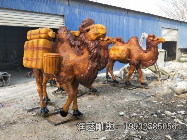 医院玻璃钢骆驼雕塑 医院玻璃钢骆驼雕塑