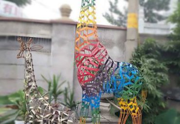 小区不锈钢长颈鹿动物雕塑