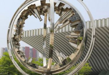 草坪不锈钢标志雕塑