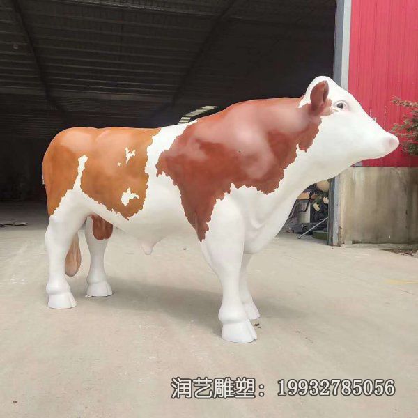 游乐场玻璃钢黄牛雕塑 游乐场玻璃钢黄牛雕塑