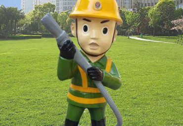 城市玻璃钢消防员卡通雕塑