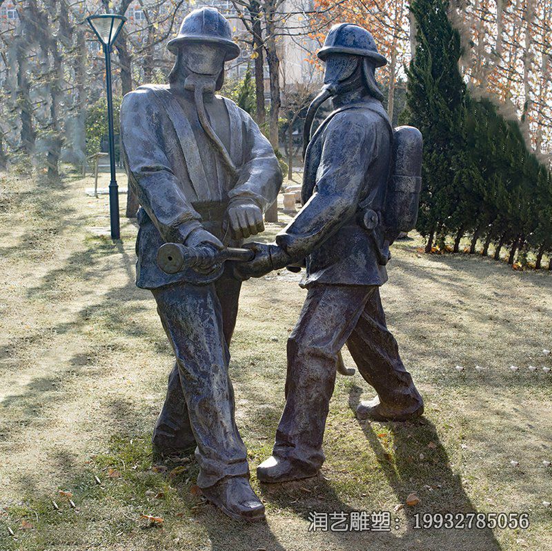 商业街消防人物铜雕 商业街消防人物铜雕