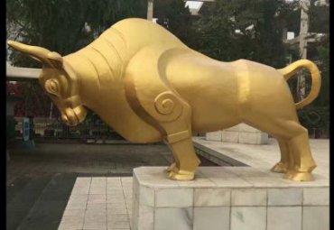 广场不锈钢牛雕塑
