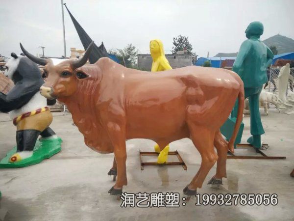 景区玻璃钢黄牛动物雕塑 景区玻璃钢黄牛动物雕塑