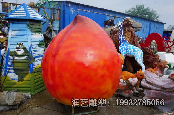 小区玻璃钢桃子景观雕塑 小区玻璃钢桃子景观雕塑