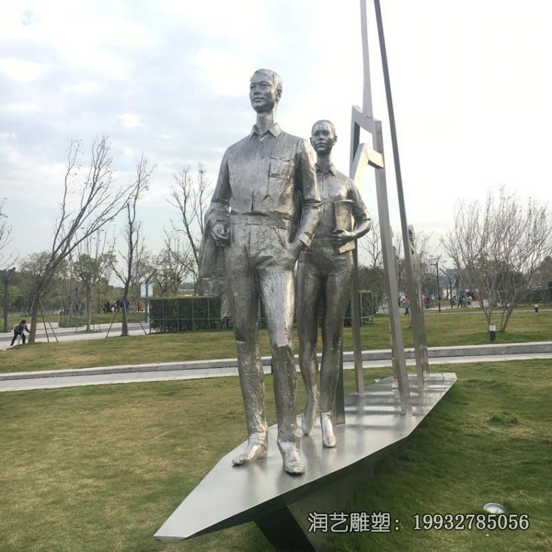 商业街不锈钢抽象走路雕塑 商业街不锈钢抽象走路雕塑