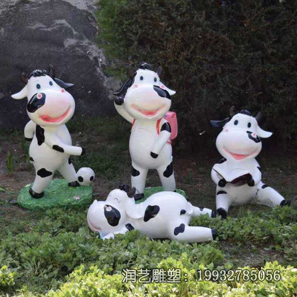 游乐场玻璃钢奶牛动物雕塑 游乐场玻璃钢奶牛动物雕塑