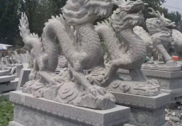 广场龙动物石雕
