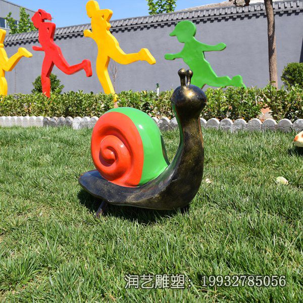 商业街玻璃钢蜗牛动物雕塑 商业街玻璃钢蜗牛动物雕塑